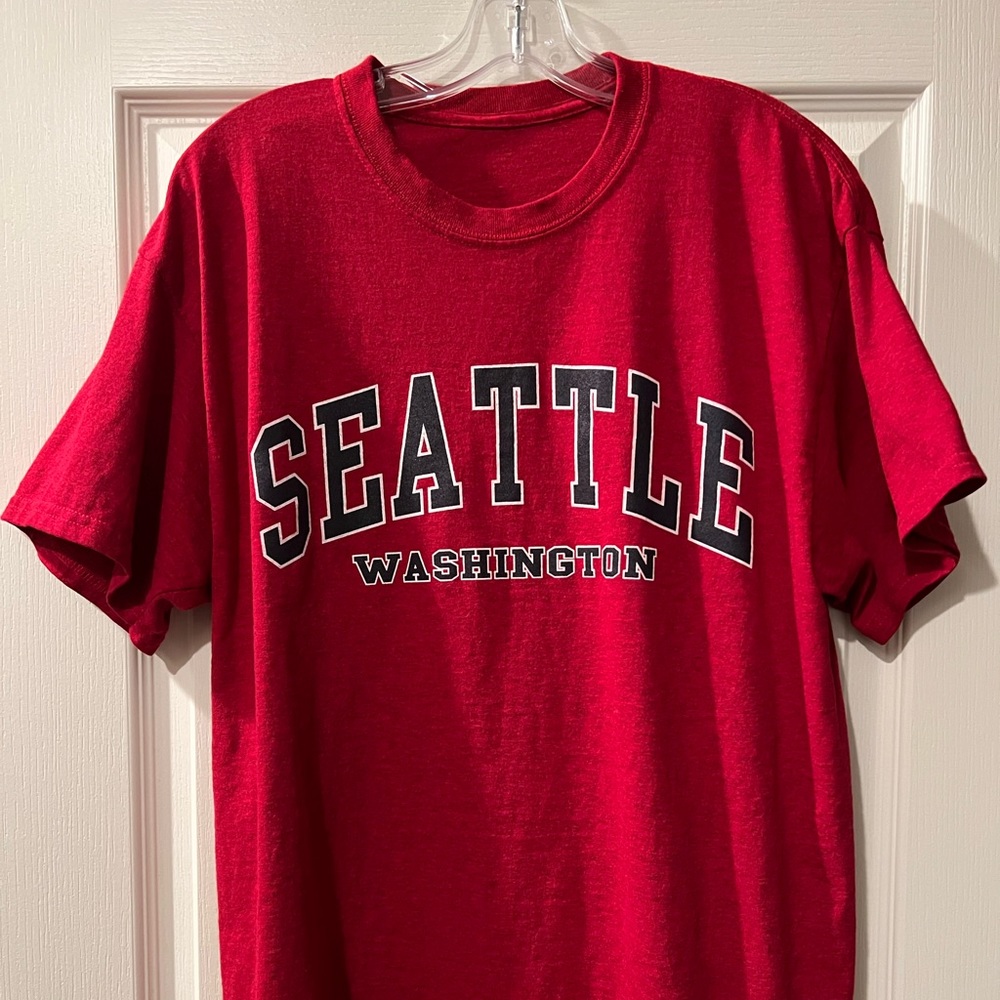 SEATTLE tee